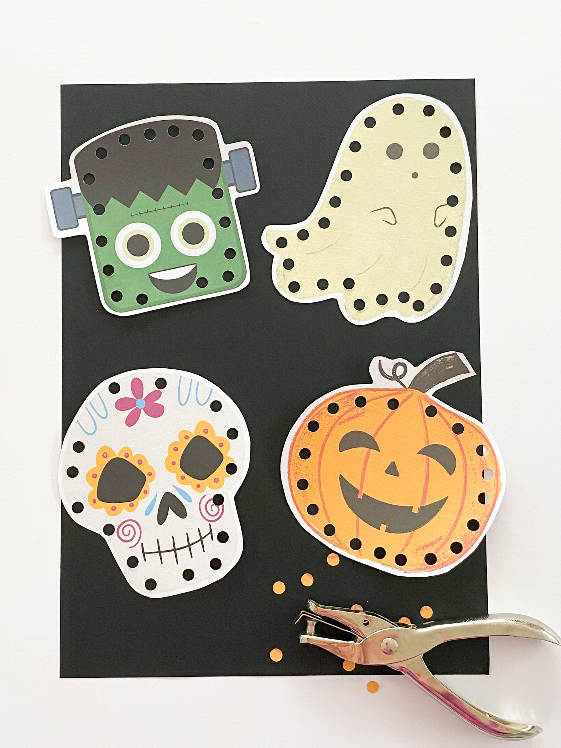 Lizard Threading Printable Easy Halloween Lacing, Threading and Sewing Printable for Kids